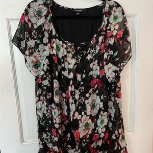 Roz & Ali Black Floral Blouse